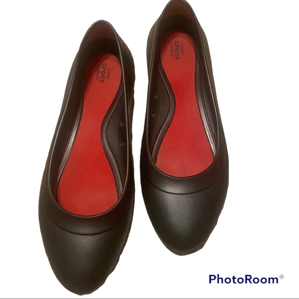 Crocs iconic comfort black flats